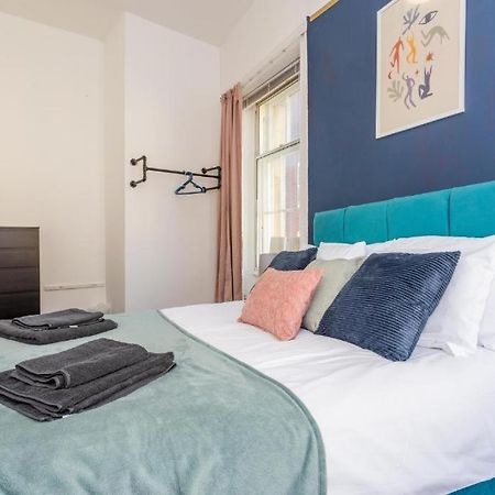 Newcastle'S Most Central Apartment - Sleeps 10 Exteriör bild