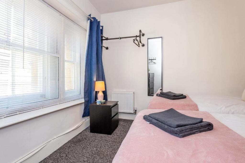 Newcastle'S Most Central Apartment - Sleeps 10 Exteriör bild