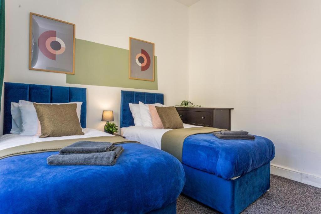Newcastle'S Most Central Apartment - Sleeps 10 Exteriör bild