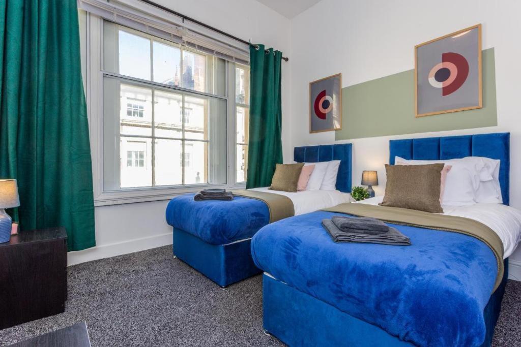 Newcastle'S Most Central Apartment - Sleeps 10 Exteriör bild