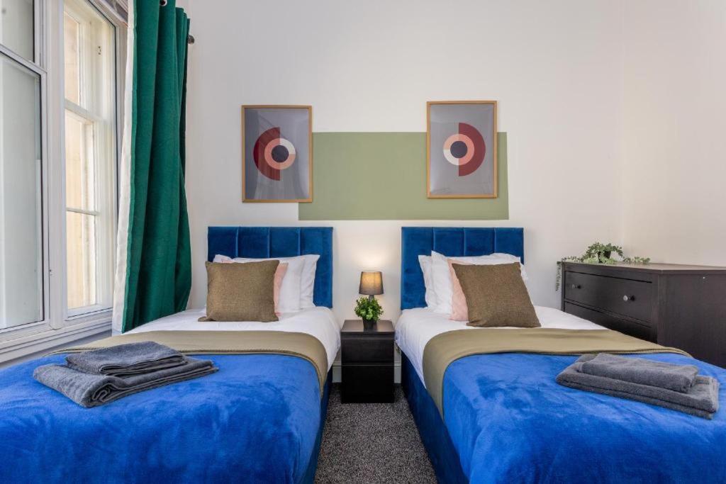 Newcastle'S Most Central Apartment - Sleeps 10 Exteriör bild